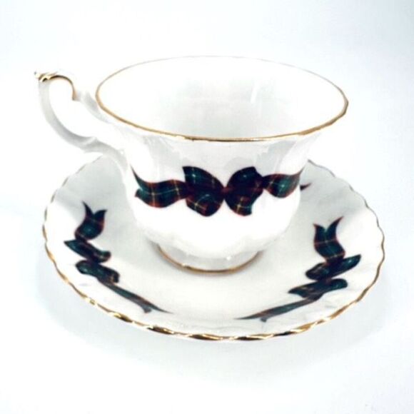 Royal Albert Fine Bone China England Tartan Prince Edward Isle Cup & Saucer Set - Picture 2 of 12